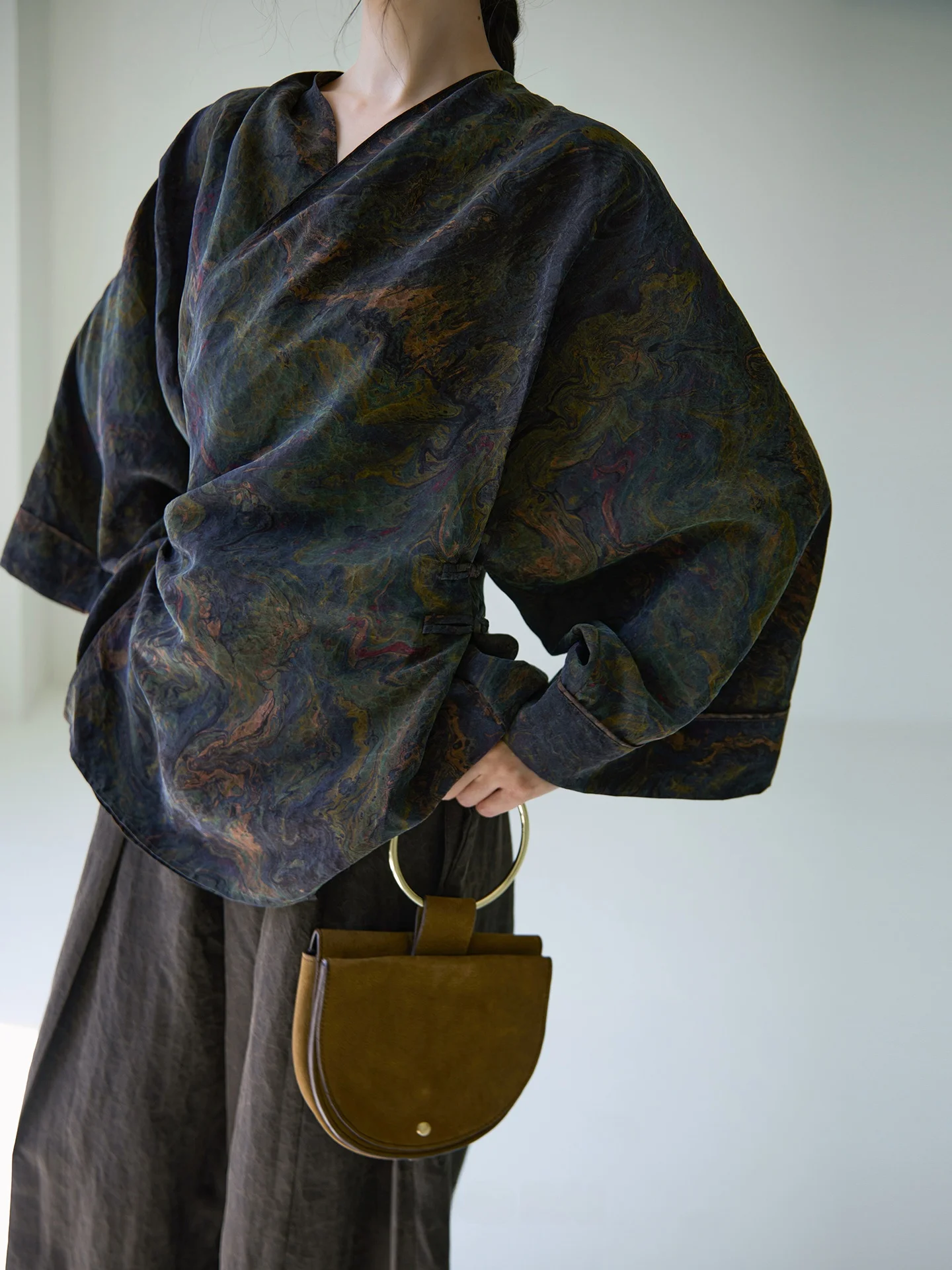 

New Chinese Sle Long Sve Loose Top Silk irt Perfume Cloud Silk Printed Traditional National Sle Women's Faion