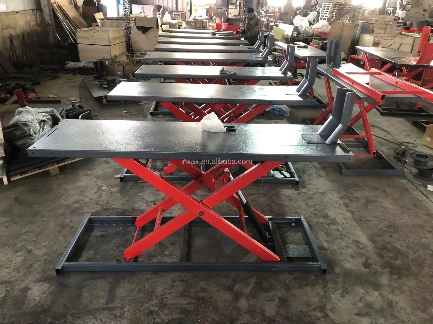 Motorcycle Lift Scissor One Cylinder Hydraulic Steel Electric Drive 400KG Capacity 37.8'' Lift Height