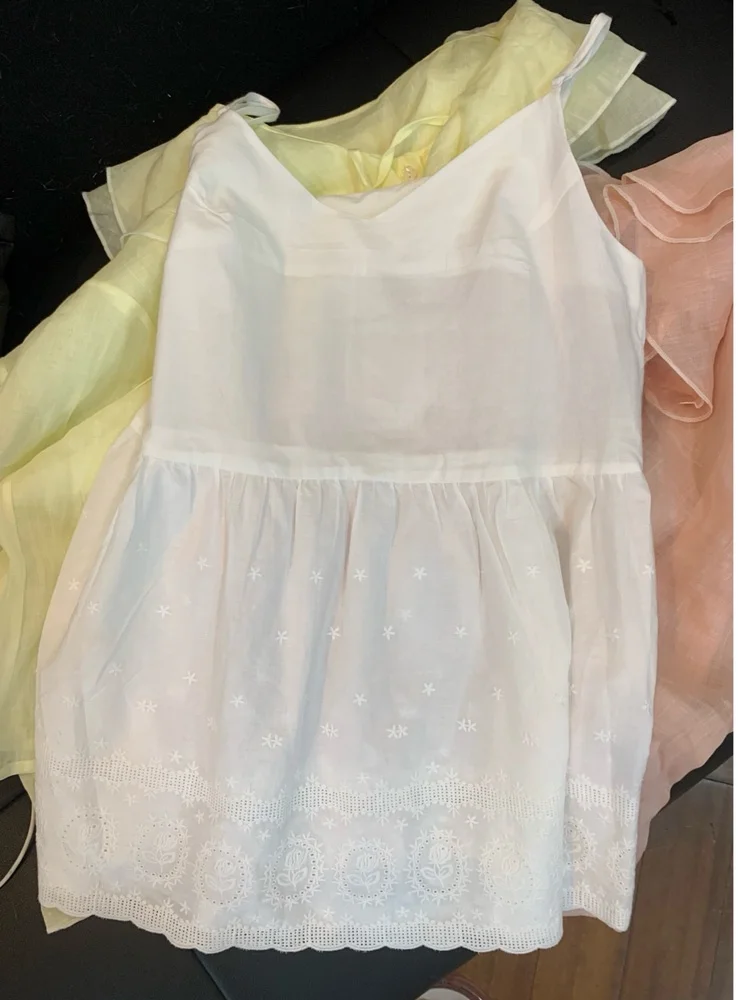 

Комплект Island Diary Summer Sun Protection: легкая дышащая женская блузка свободного кроя с длинным рукавом из 100% льна, две части