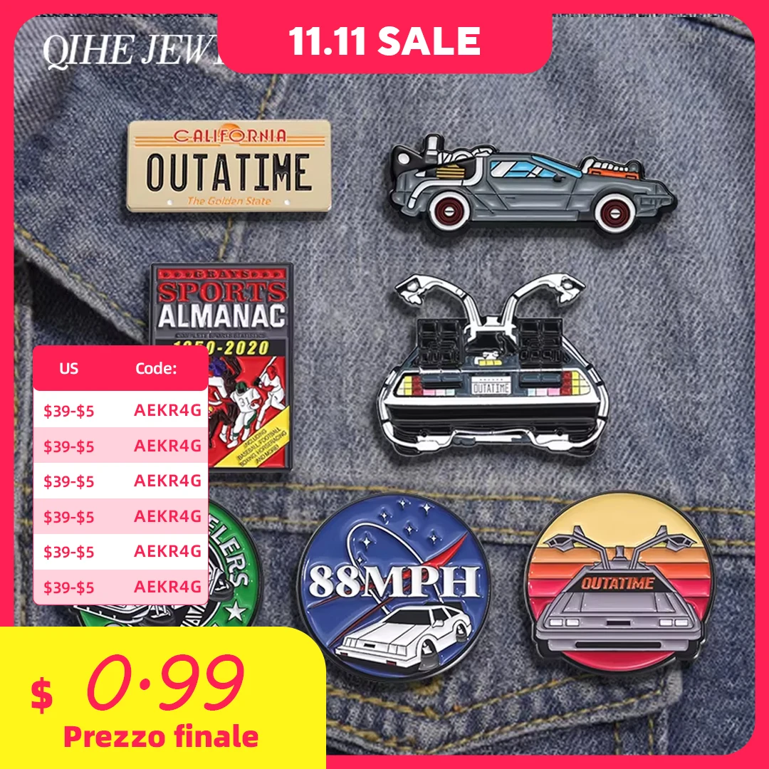 Pin de esmalte de coche deportivo de dibujos animados Retro, broche de vehículo inspirado en películas de ciencia ficción, insignia de solapa de chaqueta, regalo de joyería para amigos