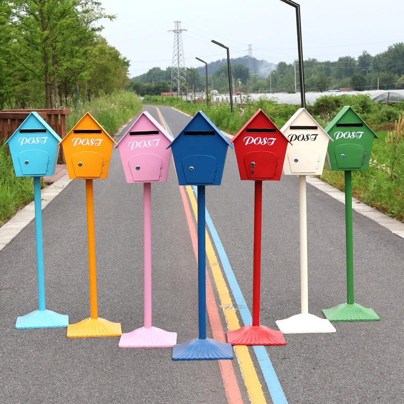 Wrought iron vertical retro cottage mailbox kindergarten house bird's nest mailbox office suggestion box Xinyu mailbox