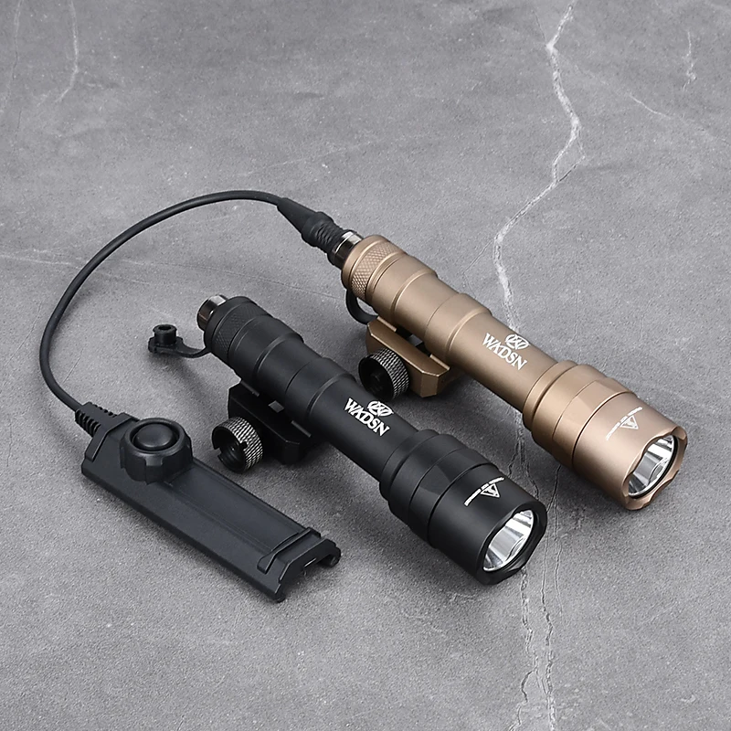 

WADSN Hunting Camping M300C M600U Flashlight Tactical Rifle Gun Lighting Scout Light Airsoft Accessories For 20mm Picatinny Rail