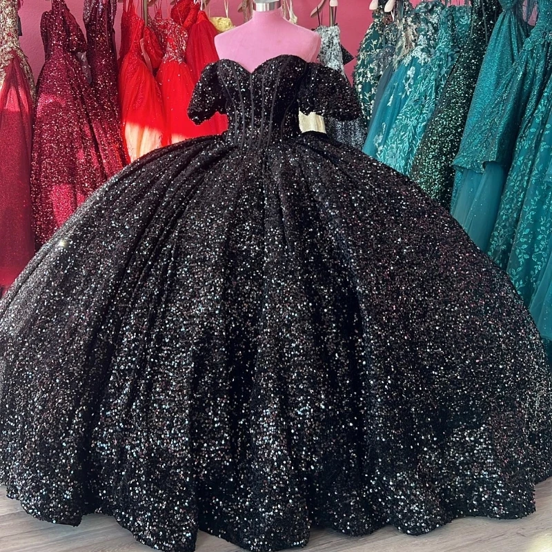 

Черные блестящие милые платья Quinceanera с открытыми плечами и бусинами с блестками, корсет со шлейфом и часовней, платье для выпускного вечера, дебютантка 15, Anos