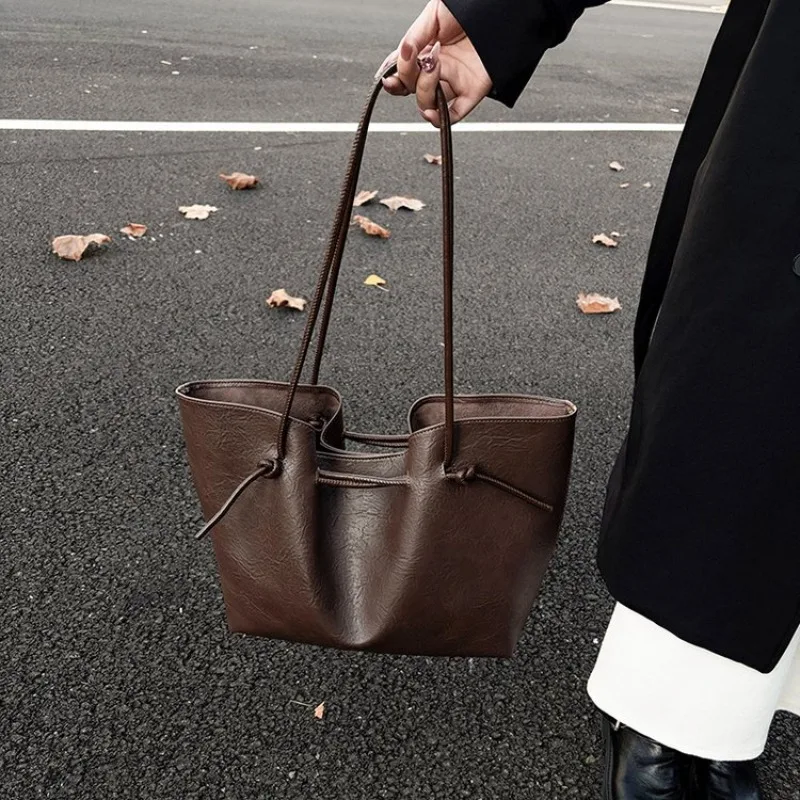 

Стильная мини-сумка-клатч для женщин, повседневная, простая, винтажная, модная, сумка для подгузников, люксовый бренд, сумка через плечо с ощущением роскоши.