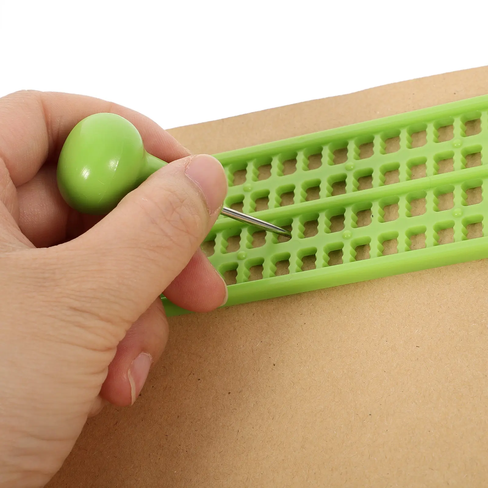 

1Set Reusable Braille Writing Kit Plastic Braille Board for Blind Lightweight Strong Not Easy Deform Simple Structure