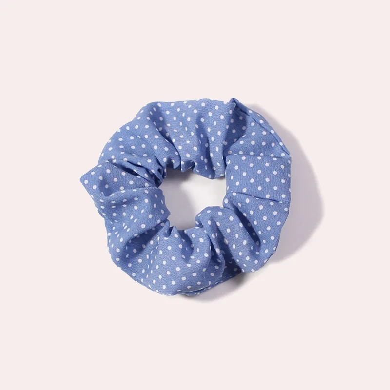 Neues 5-teiliges Set blaue Stoff-Scrunchies für Frauen und Mädchen, koreanische Mode, kariert, gepunktet, floral, weiche Stoff-Haargummis, Pferdeschwanzhalter. – Detail 3