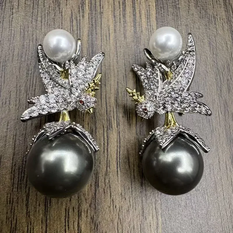 Medieval vintage diamond-encrusted bird bud pearl stud earrings light luxury high-end zircon medieval pearl earrings female