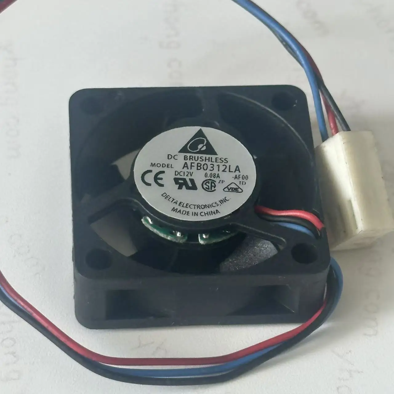 

Delta Electronics AFB0312LA AF00 DC 12 В 0,08 А 30x30x10 мм Охлаждающий вентилятор для сервера