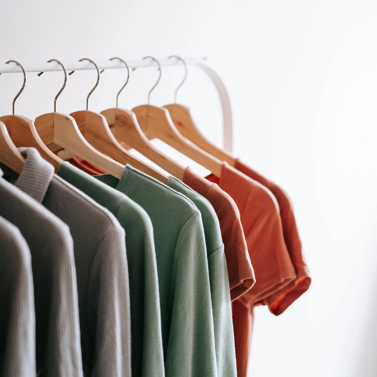 

Swivel Hanger Multilayer Clothes Hanger Plastic Foldable Travel Sturdy Wardrobe Rack Closet Organizer Space Saving garment