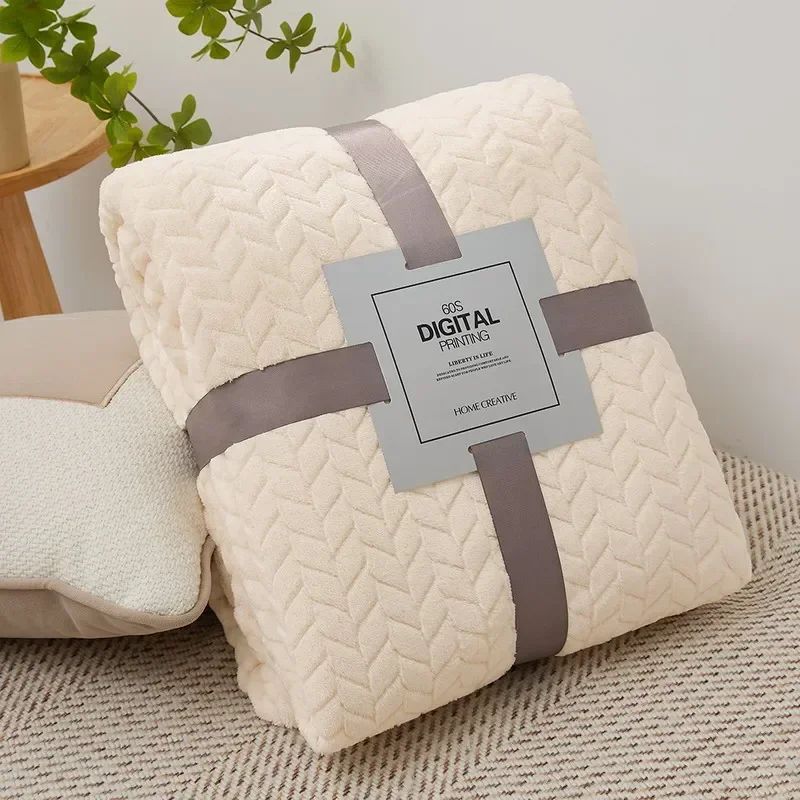 Fluffy Coral Velvet Blanket Flannel Plush Comfortable Thickened and Warm Soft Sofa Throw Blanket for Air-Conditioned Room Luxury