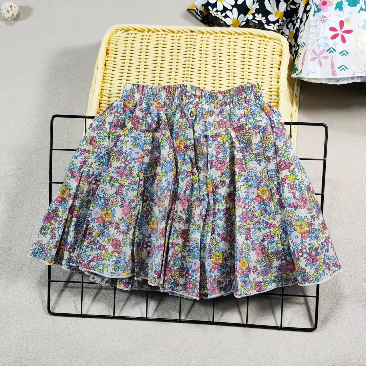 Mädchen-Rock aus Baumwolle mit Blumenmuster, Prinzessin, Hundert-Falten, süßer großer Mädchen-Tutu-Rock, elastische Taille, Minirock, Kinderrock – Detail 8