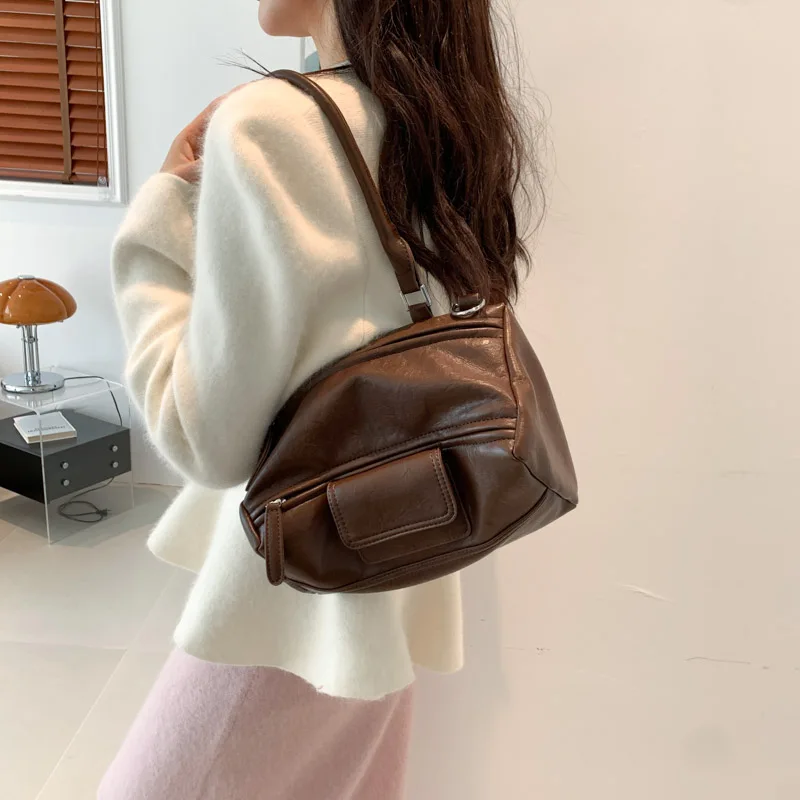 LEFTSIDE Simple Solid Color Shoulder Bags for Women 2023 Retro Fashion PU Leather Handbags Designer Pillow Crossbody Bag