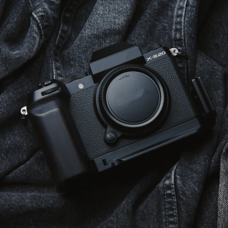 

For Fujifilm Fuji X-S20 XS20 Wooden Handle Grip L-Shaped Plate With Wooden Grip Quick Release Plate Camera Hand Grip Bracket