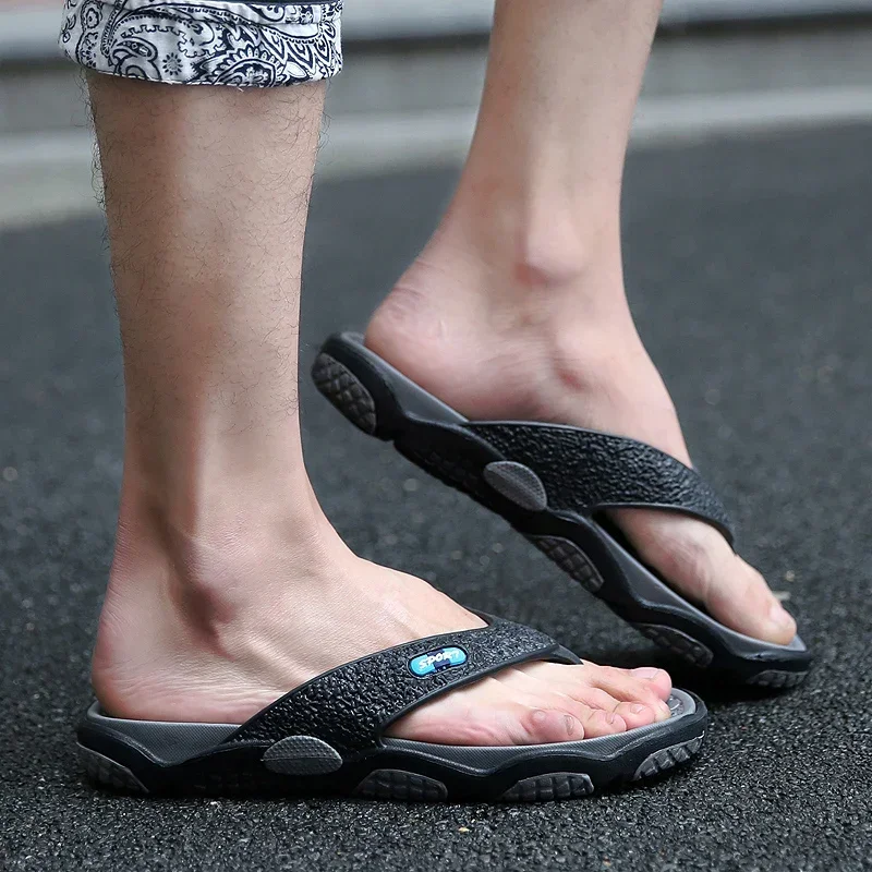 Mens Slippers Lightweight Sandals Summer Flip Flops Breathable Beach Shoes Sandals Men Luxury Flip Flops Breathable Men Slides