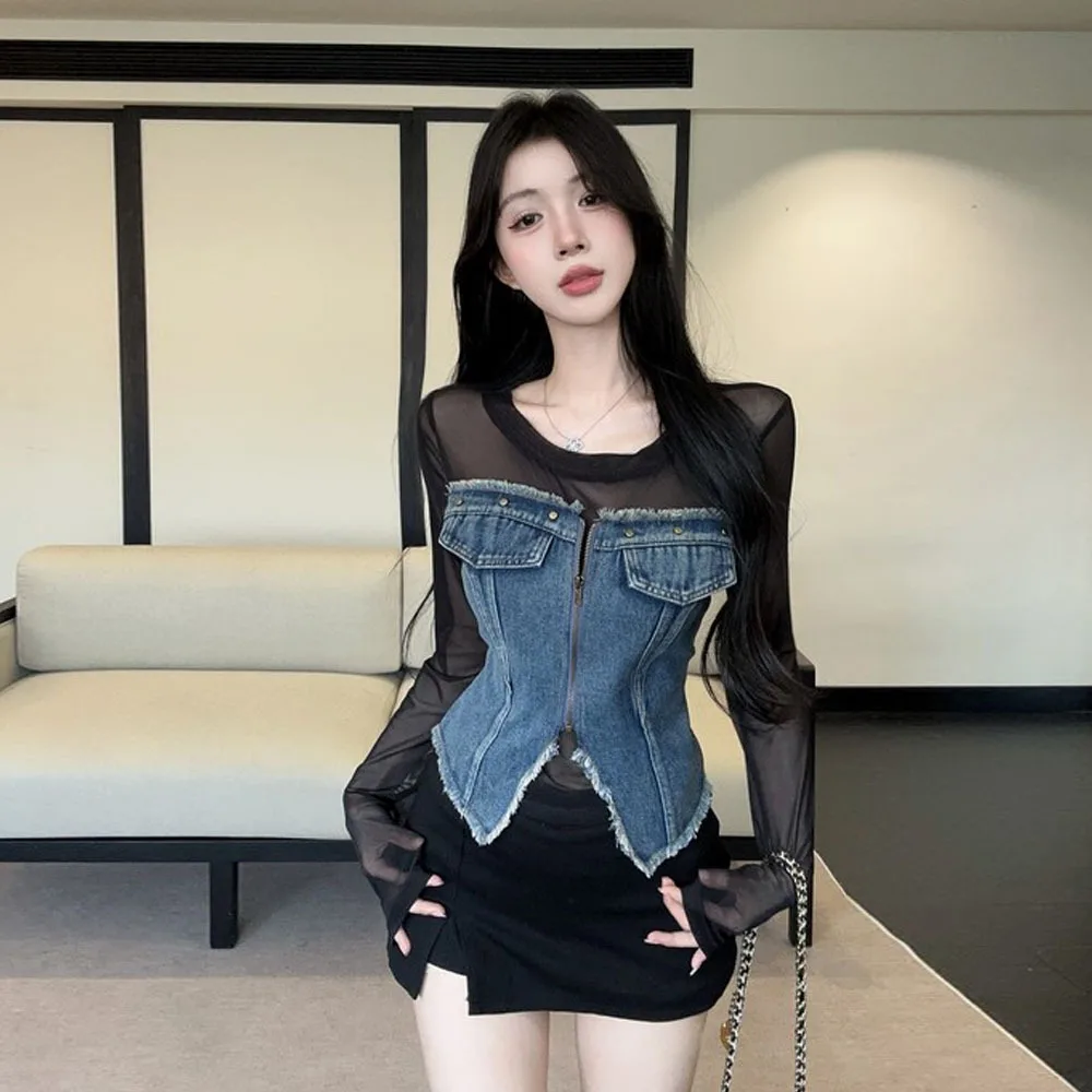 Retro Style T-Shirt with Denim Patchwork Zipper Design And Lace Outlining Decorated Top for Women And Men