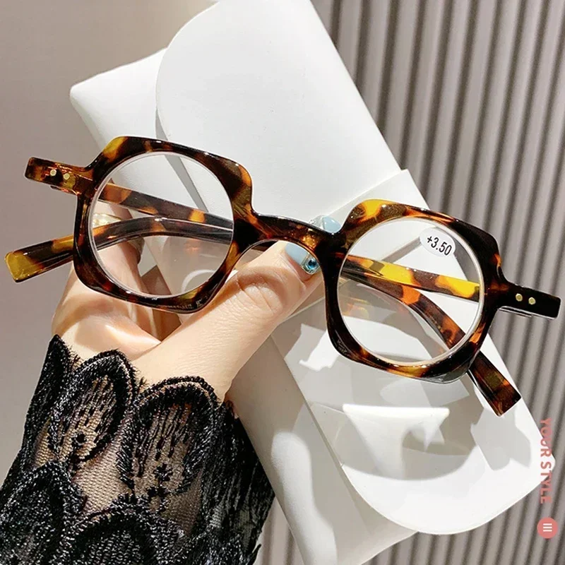 Retro-Anti-Blaulicht-Lesebrille für Männer und Frauen, modische quadratische Hyperopiebrille, modische Lesebrille – Detail 7
