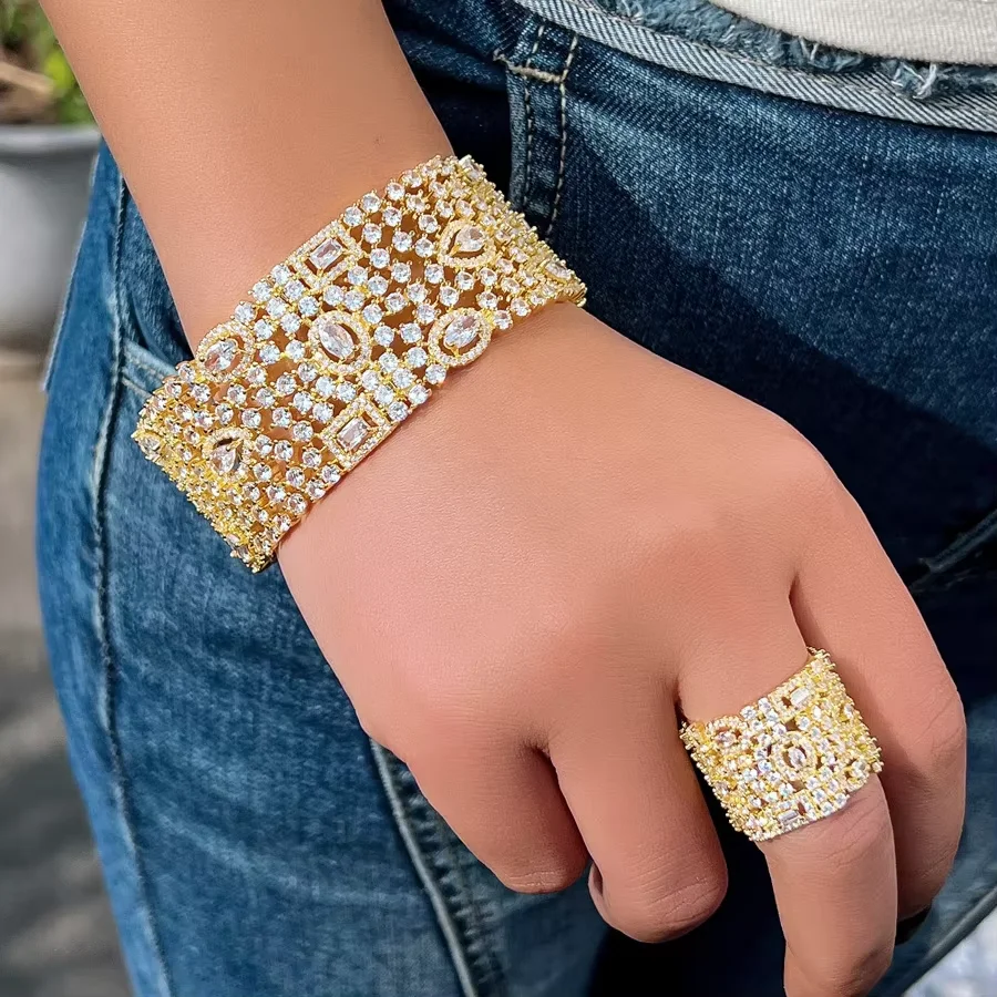 CWWZircons Luxuriöser, massiver Armreif mit Zirkonia-Einlage und breitem, offenem Ring, Dubai Hochzeit Brautparty Schmuckset T0190 – Detail 9