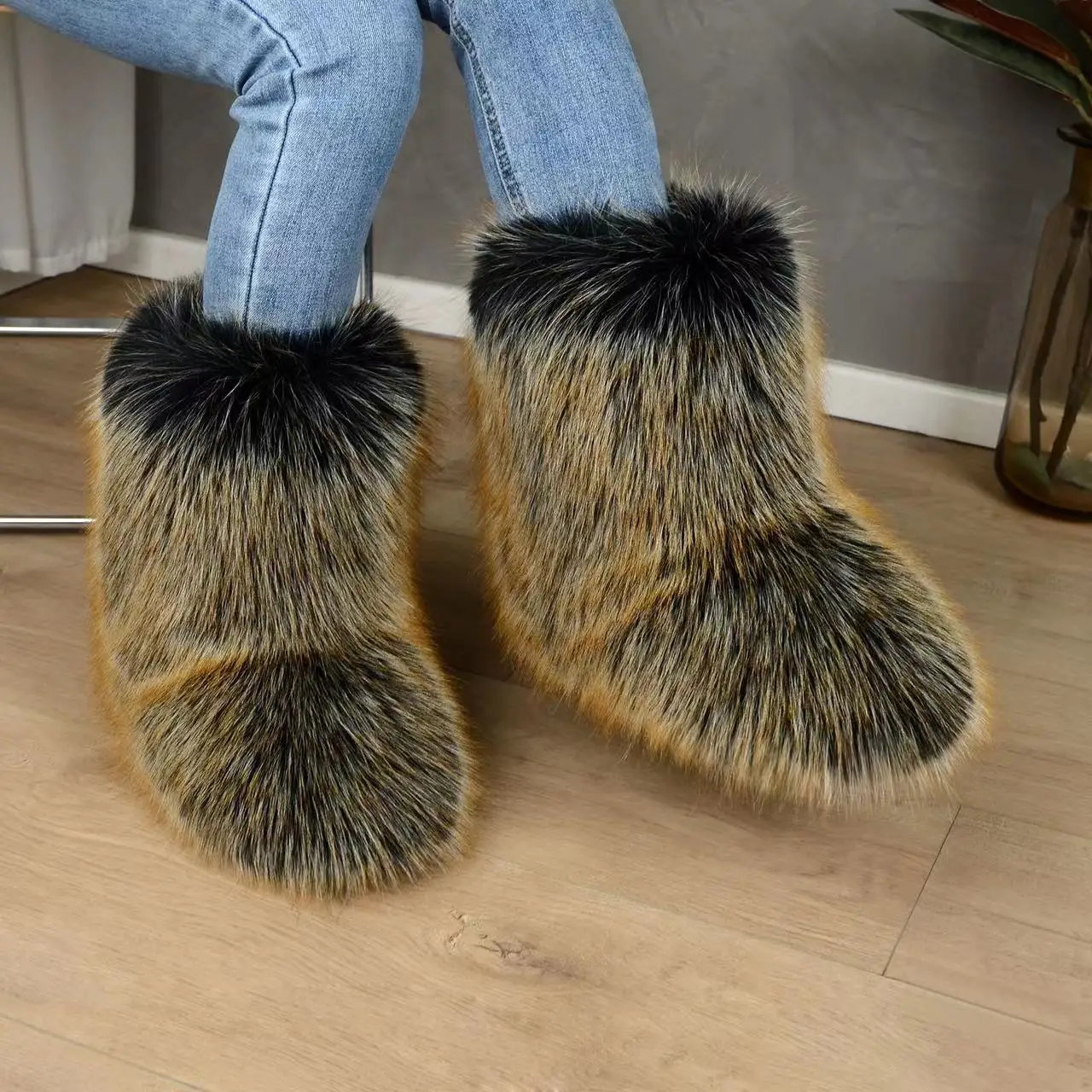 

2023 Winter Fluffy Faux Fur Boots Women's Furry Snow Boots Luxury Plush Footwear Girls' Fox Fur Shoes 3CM Platform Large Size