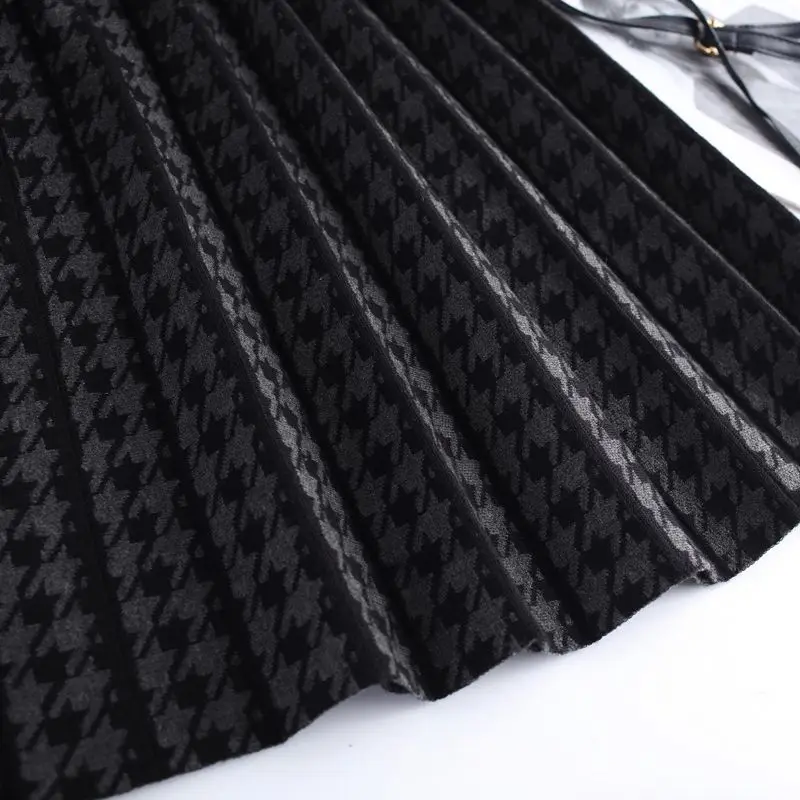 Autumn and Winter Women\'s Houndstooth Knitted Pleated Elastic Classic A-Line Loose High Waist Fashion Casual Commuter Skirt