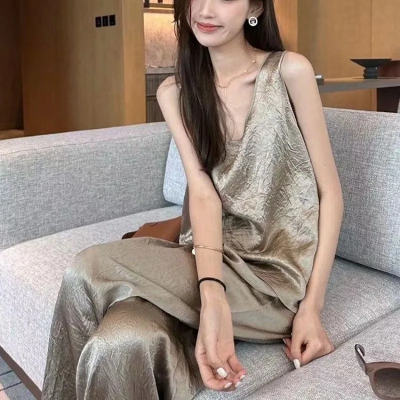 Fashion Suit Acetic Acid Texture in Summer Sleeveless Tank Top Female High-waisted Wide-leg Pants Two-piece Outdoor Clothing