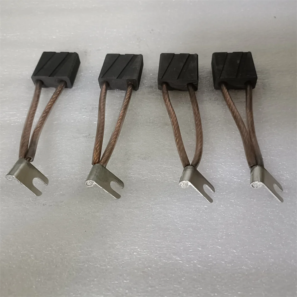 4Pcs/Lot Motor Carbon Brush 12.5*32*32 12.5 x 32 x 32 mm 0009718156 Linde Electric Forklift Graphite Brush