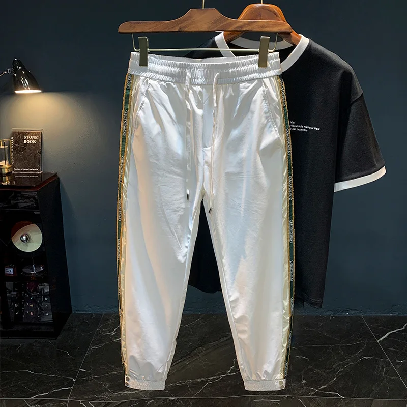 سراويل كاجوال رفيعة صيفية راقية للرجال، مع ربط حزام جانبي، سراويل رياضية مطرزة من الحرير الجليدي