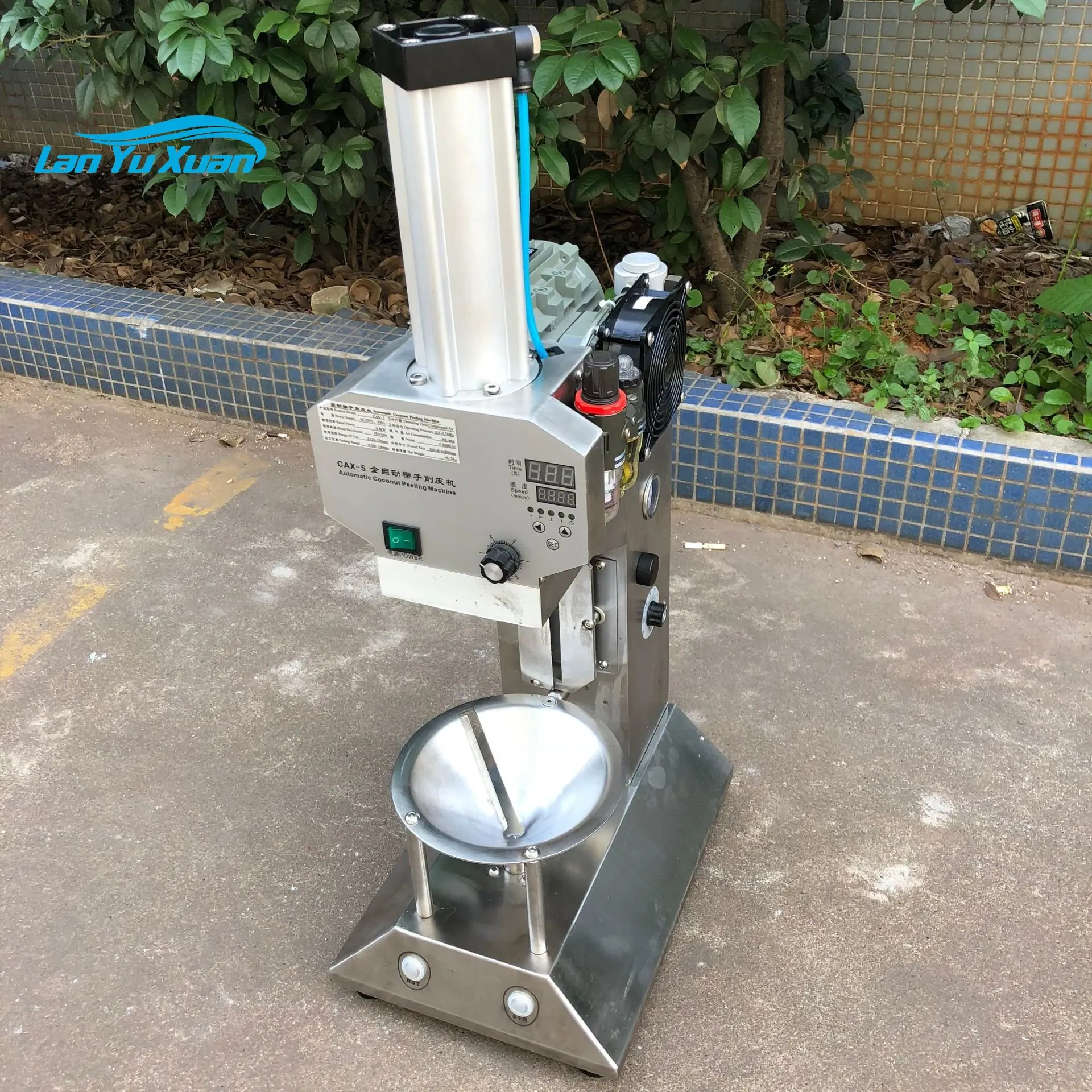 Diamond Shape Green Coconut Peeling Machine Coconut Trimmer Peeling Machine for Coconut Processing