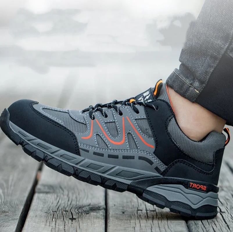 Comfortable 6KV Insulated Labor Protection Shoes for Men with Anti Smashing, Anti Piercing and Anti Slip Plastic Steel Heads