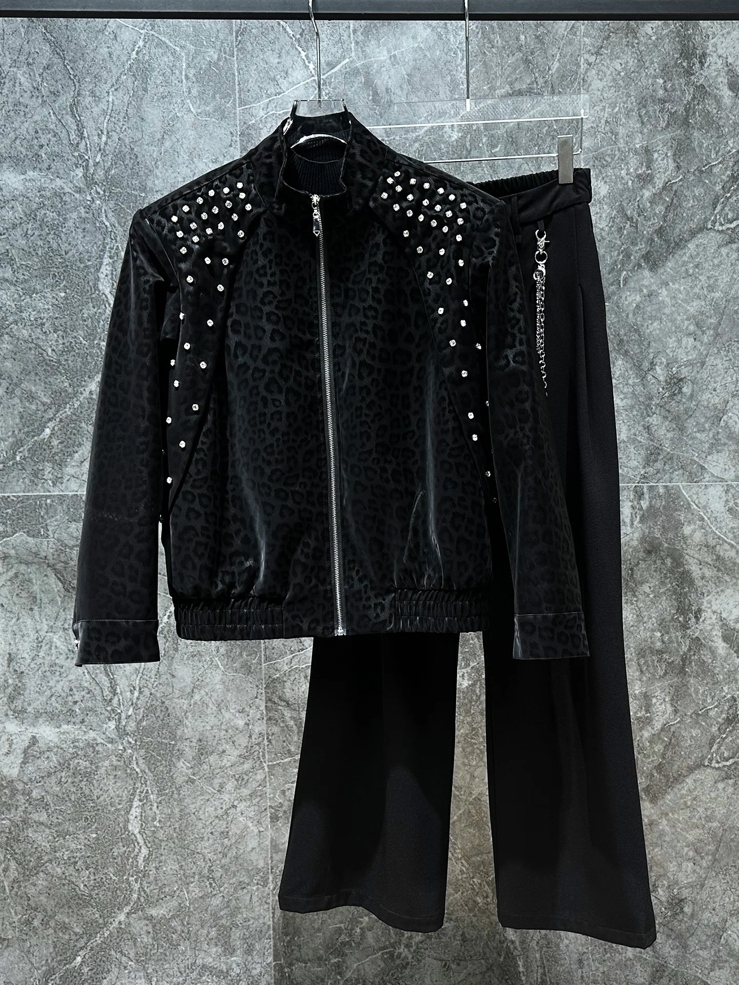 

Trendy Men's ort Casual Leopard Print Leather Jaet Diamond Embedded Design Spring Autumn Outerwear for Youth