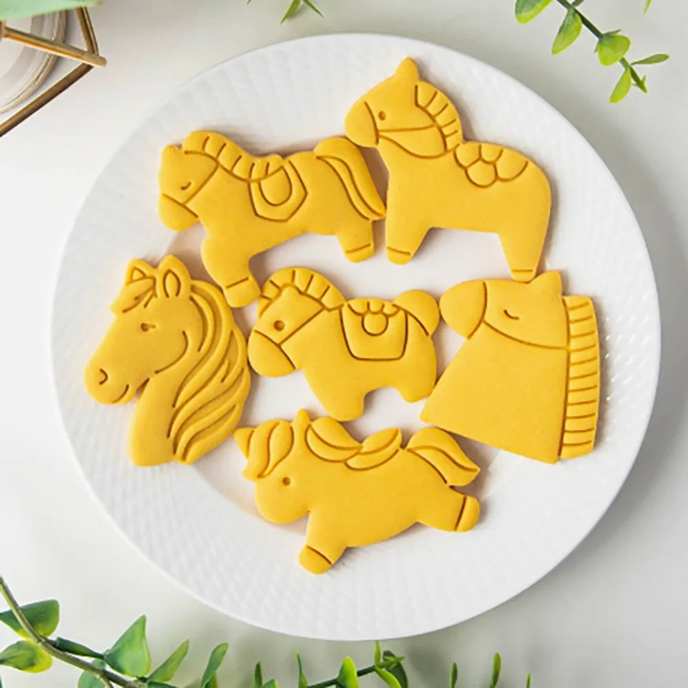 Cartoon Horse Cookie Mold Stamp New Year Cookie Cutters Biscuit Mold Kitchen Baking Pastry Bakeware DIY Tools