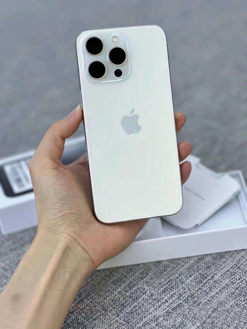 iPhone 15 Pro Max 256GB Price at Apple Store: A Real User's In