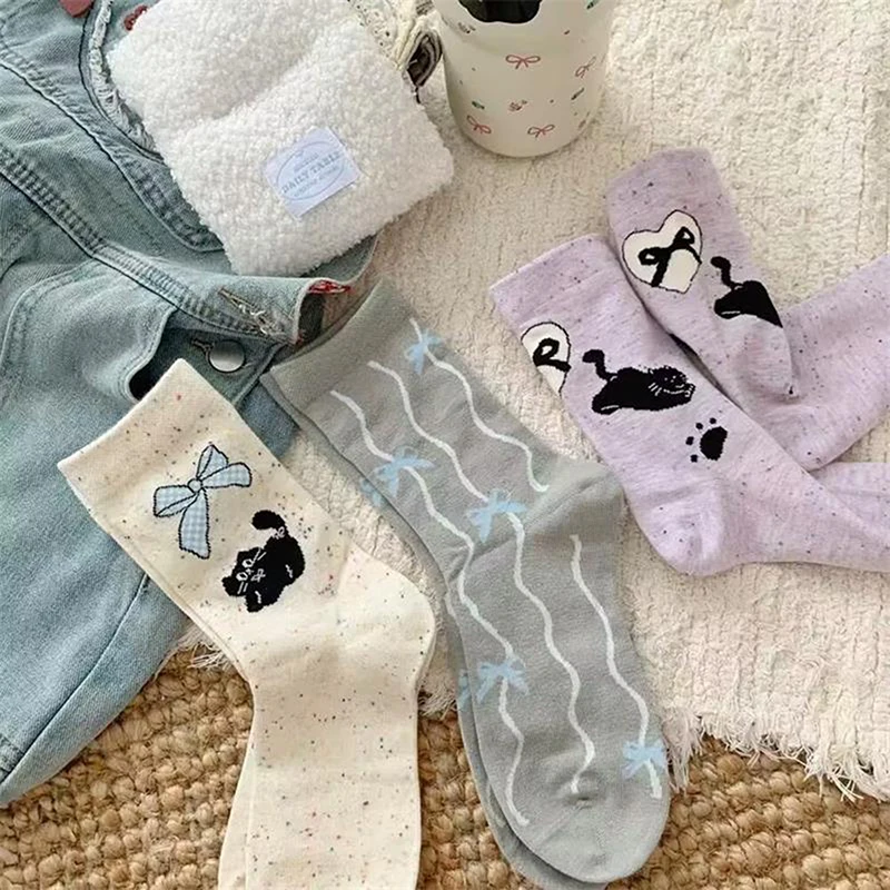 1 Pair Women Socks Cotton Cute Cat Bow Prints Middle Tube Socks Fashion Four Seasons Sweat-wicking Breathable Socks Girly Gifts