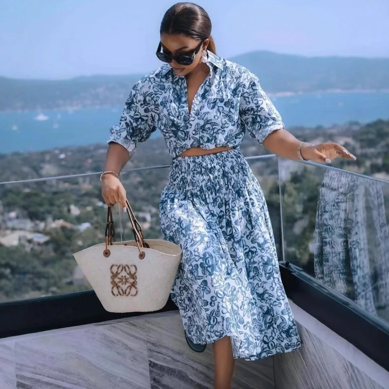 Women Vacation 2‑Piece Outfit Blue Floral Print Cropped Shirt Elastic Waist Midi Skirt Set Bohemian Beach Holiday Two‑Piece Suit