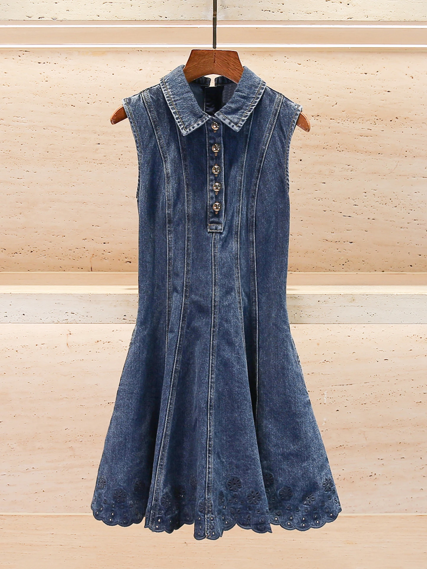 

Ретро-платье-жилет из денима с вышивкой и вырезами SP Home South Oil, высококачественная женская мода, летняя коллекция, стиль миди-юбки