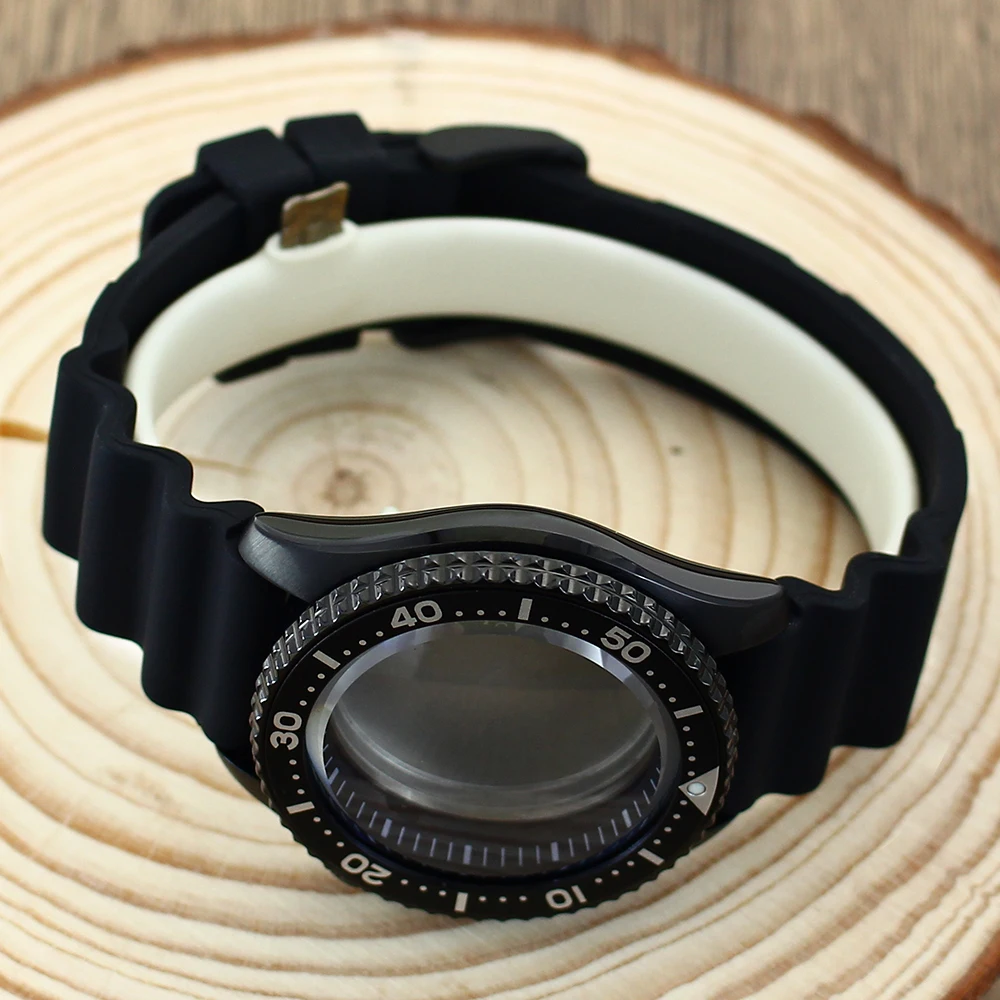 Caja de reloj SKX negra PVD de 42,5mm, cristal de zafiro de doble arco para NH34 NH35 NH36 NH38 NH70 Movts con anillo de capítulo, pieza de correa de goma