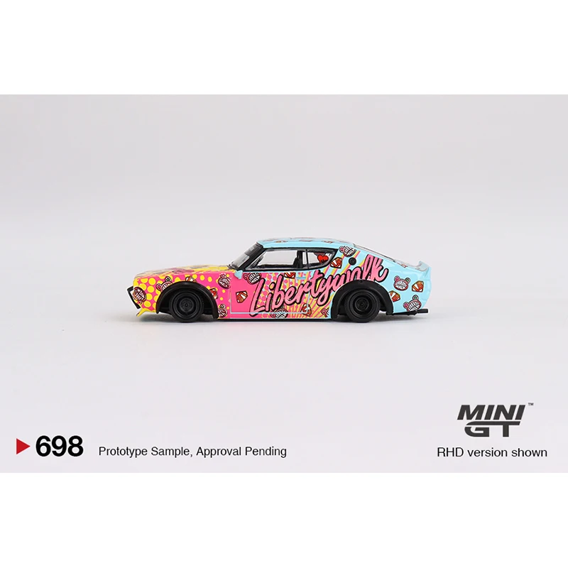 MINIGT 698 w magazynie 1:64 LBWK Skyline Kenmeri KUMA KPGC110 odlewany model samochodu zabawki