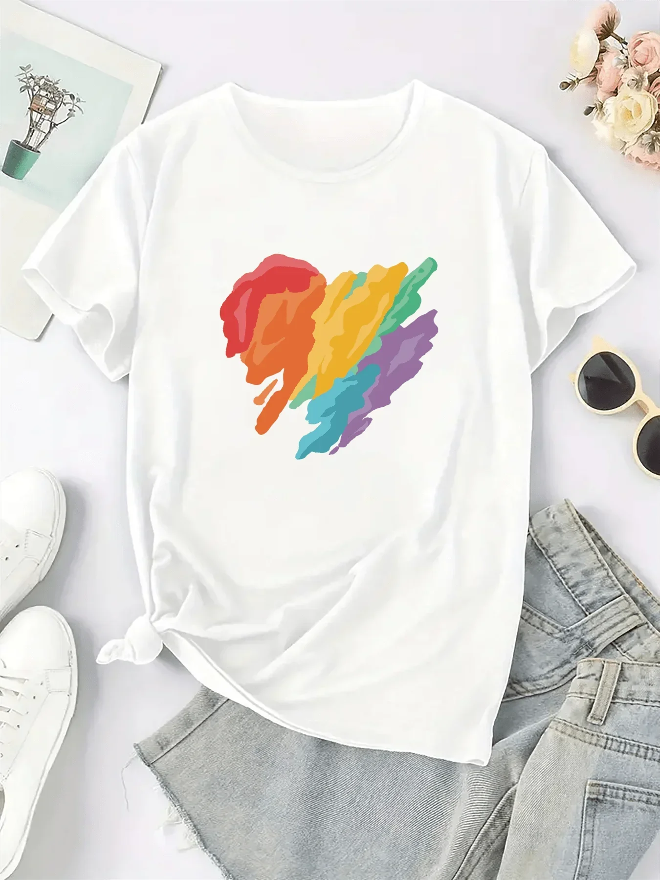 เสื้อยืดลำลองฤดูร้อนสำหรับผู้หญิง ชุดลำลอง ผ้าลายพิมพ์สนุกสนาน แขนสั้น คอกลม เสื้อผ้าลายพิมพ์