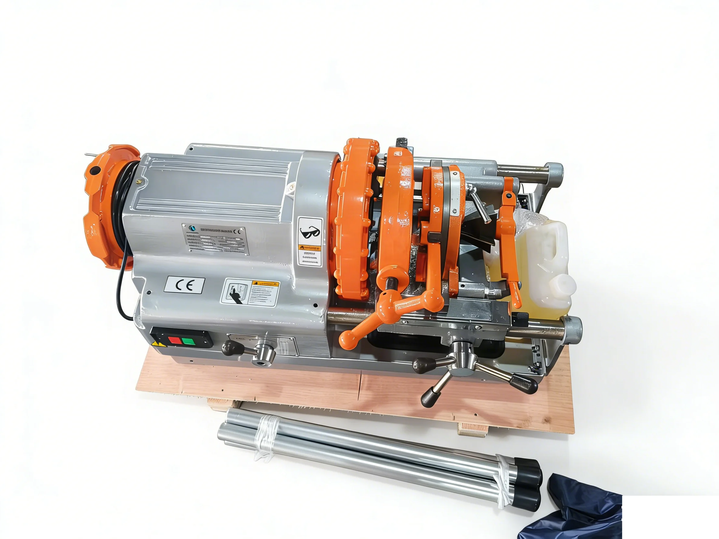 

STT80 900W GOOD and STABLE PERFORMANCE 1/2''-3'' PIPE THREADING MACHINE