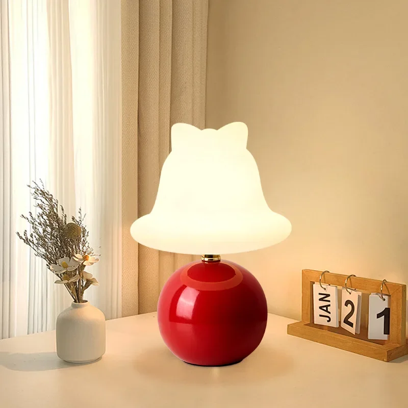 Lámpara de mesa nórdica, decoración para habitación de niños, mesita de noche, luces nocturnas, carga USB, luz Led, pantalla de plástico rodante