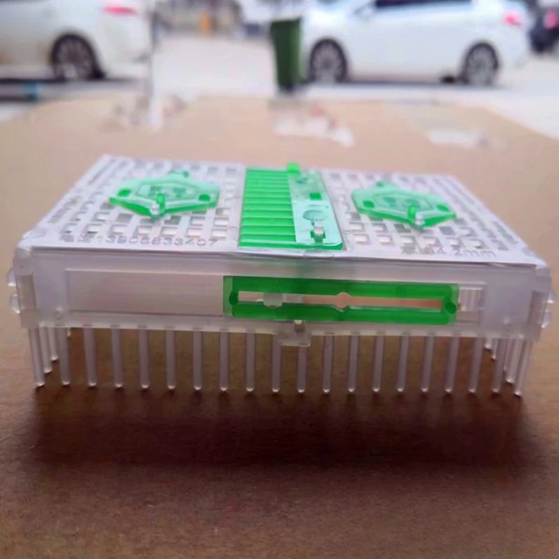 

6 pieces of export needle king cage, plastic prisoner king cage, control of bee queen, anti bee movement, folding needle type f