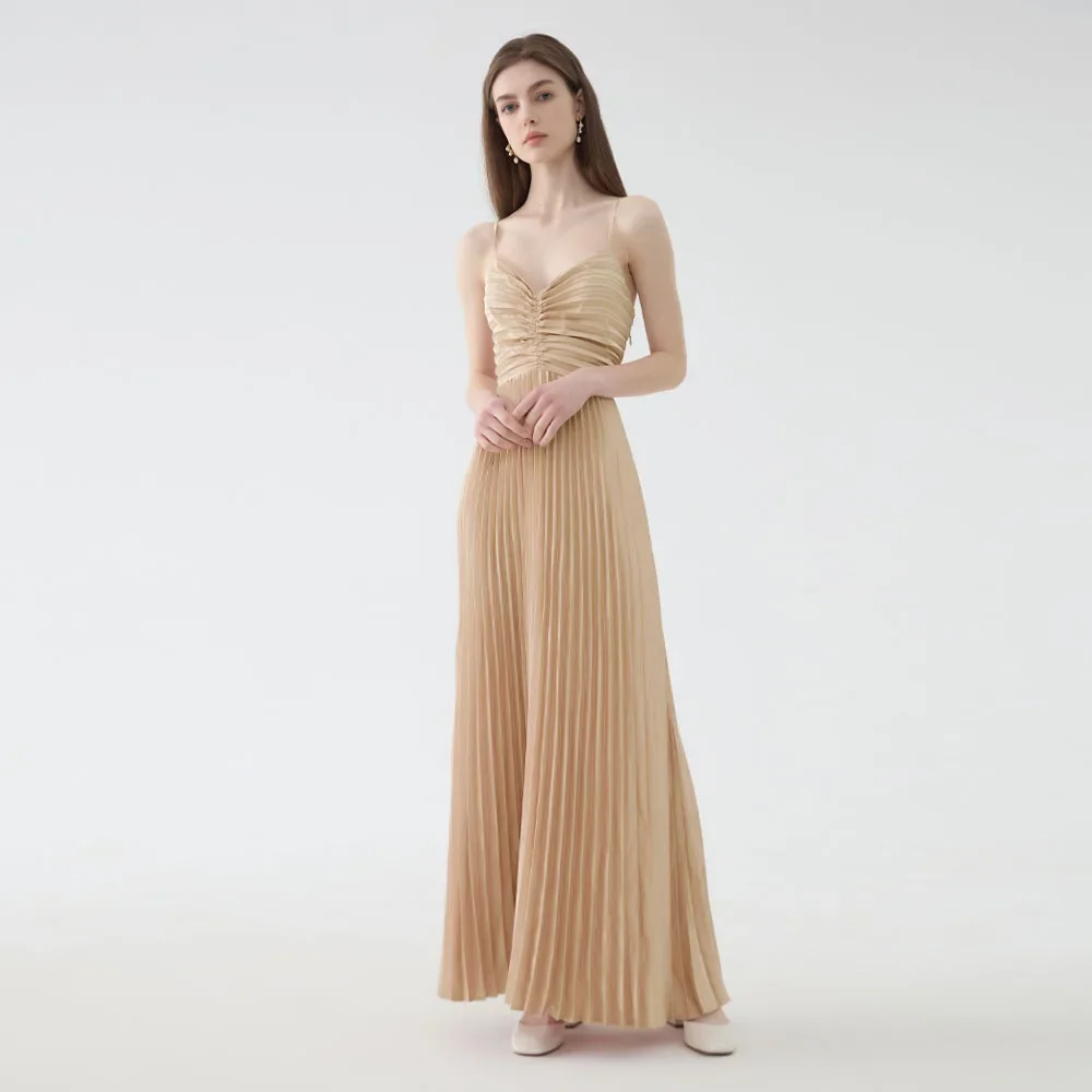 

ALSEY Miyake Light Luxury French Backless Fashion Temperament Evening Halter Women Banquet Pleated Women's Dress 2024 Summer New