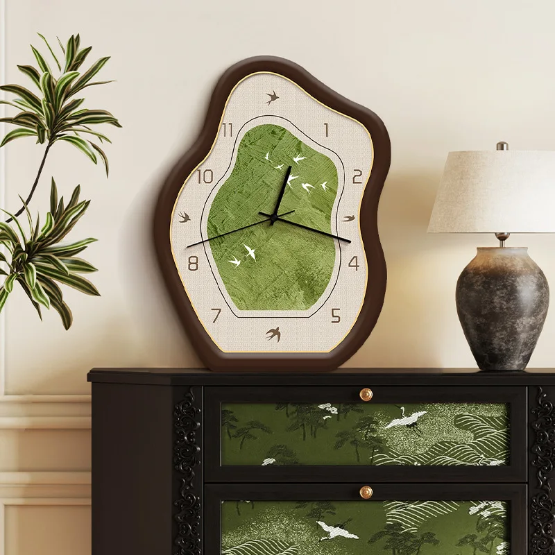 Green landscape table clock living room practical medieval high sense creative silent desktop clock pendulum table