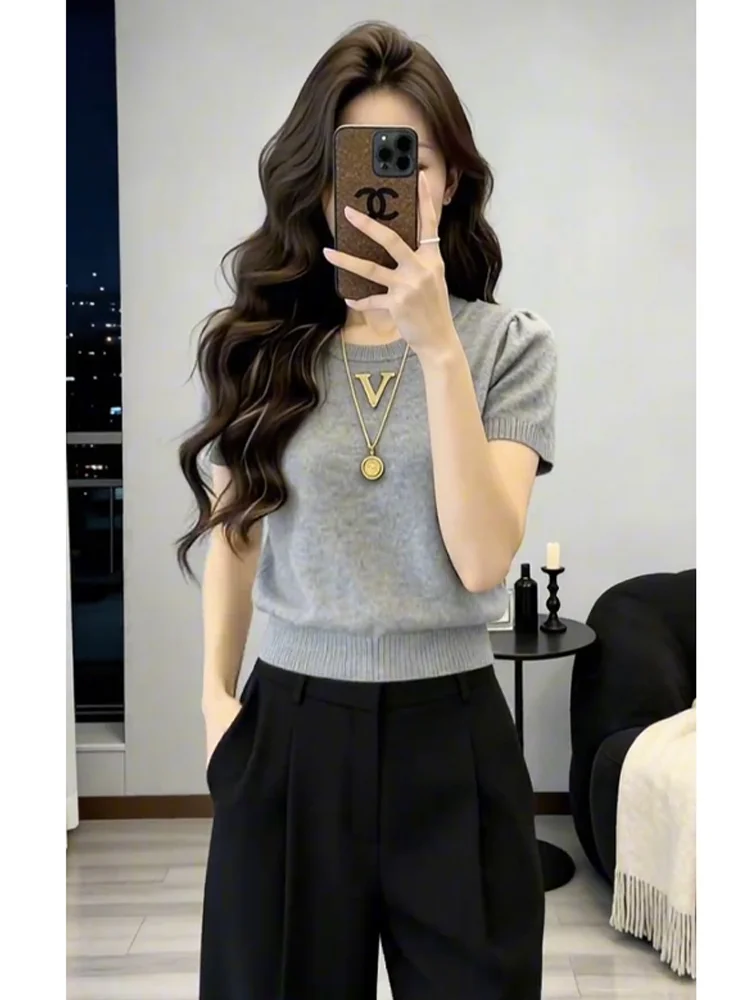 

Grey round Neck Letter Accented Short Sleeve Knitwear Women's Spring Summer Elegant High Intelligence Top Casual Loose Fit