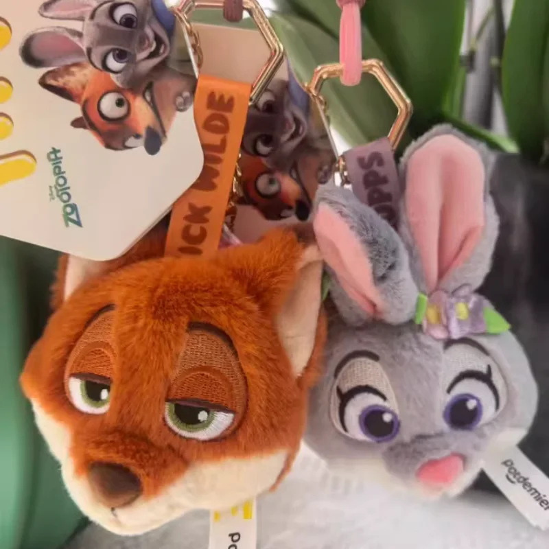 

Плюшевый брелок Hot Potdemiel Disney Stitch с очками-солнцезащитными очками Scrump, украшение для летнего пляжного рюкзака, подарок для фанатов аниме