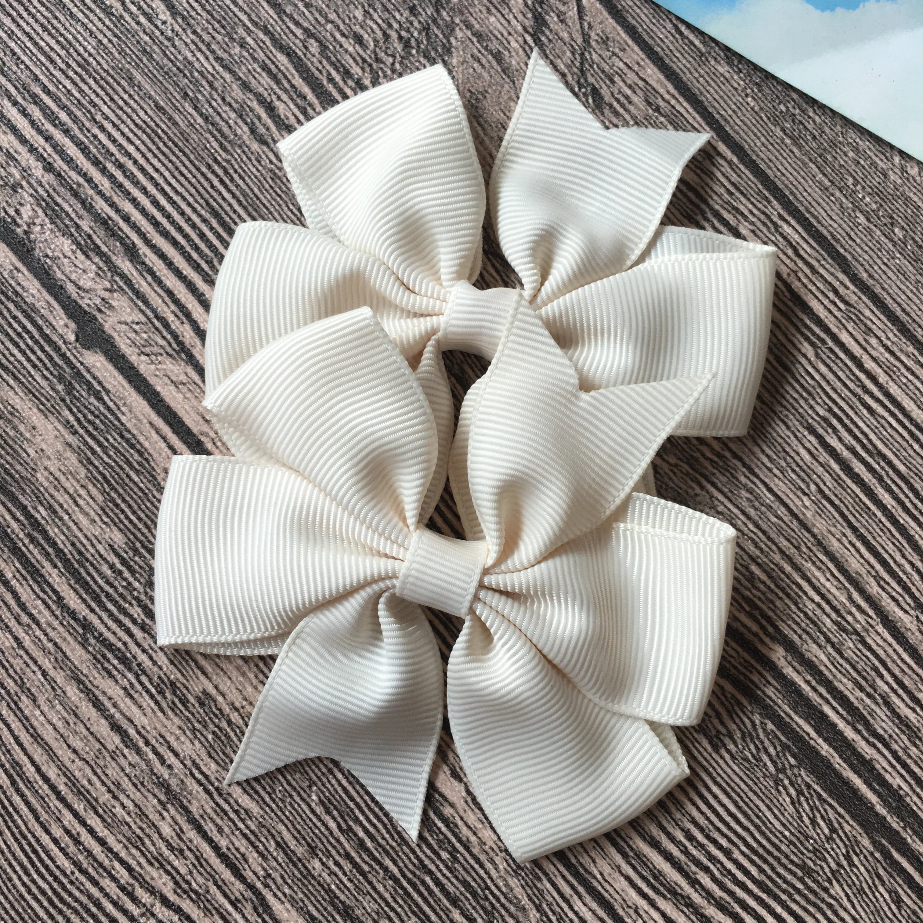 On Sale 10Pcs/Lot Cute Children's Hair Bows Solid 3.0 Inch Ribbon Bows For Hairbands Fashion Girls Baby Hair Accessories