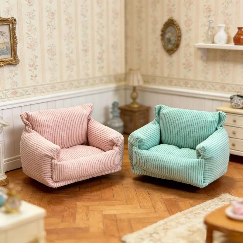 1Pcs Simulation 1:12 Miniature Living Room Decor Mini Dollhouse Furniture Single Sofa Kids Pretend Play DIY Doll House Accessory