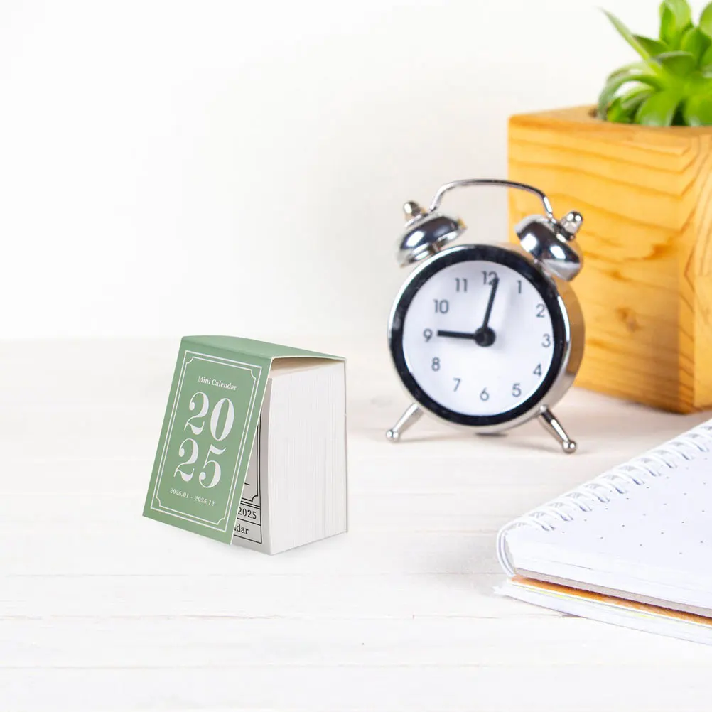 

8Pcs Small Mini Tear-Off Desk Calendar Vintage Design Compact Office Calendar Daily Planner Cute Desk Accessories