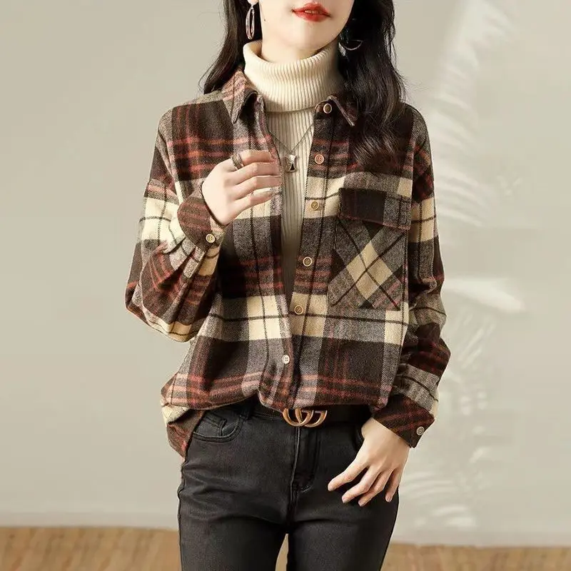 Fashion Lapel Printed Folds Asymmetrical Plaid Shirts Women\'s Clothing 2023 Autumn Winter Loose All-match Tops Commuter Blouses