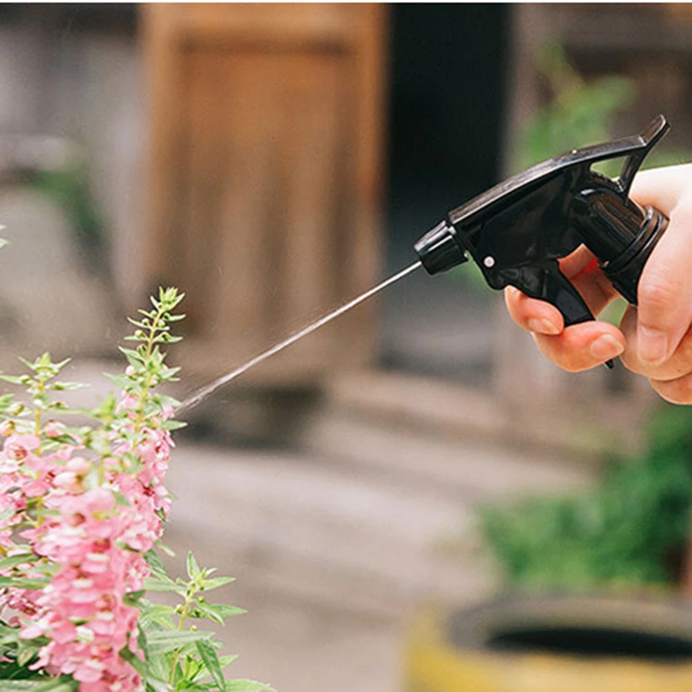 

600ml Hand Press Watering Can Plastic High Strength Durable Gardening Tool for Small Plant Watering Home Office Cleaning Spray