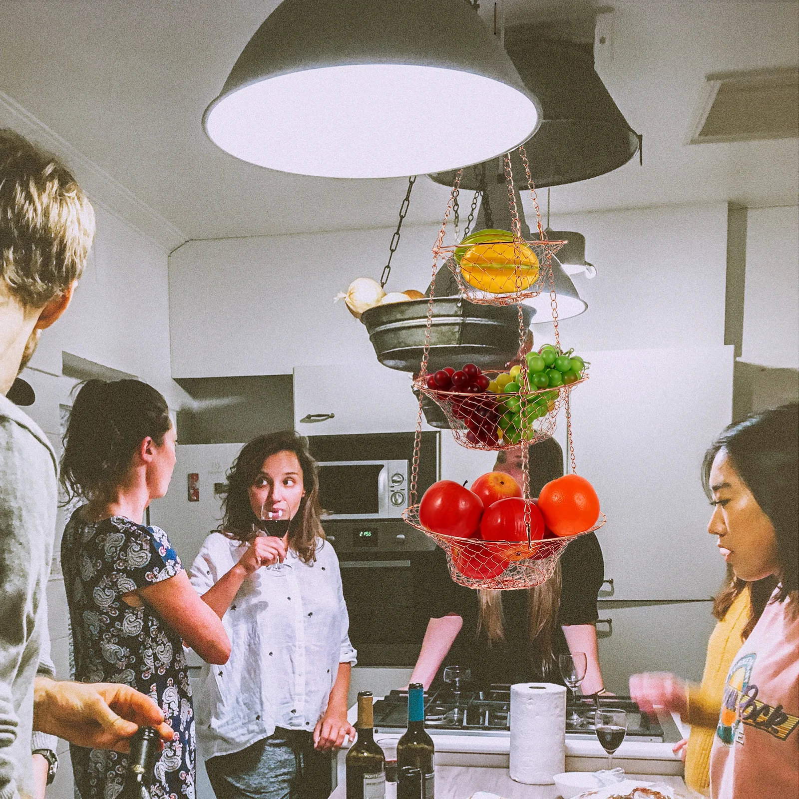 مجموعة واحدة من سلة الفاكهة المعلقة بثلاث طبقات مع قاعدة من الخشب الصلب، سلة تخزين سلكية قابلة للتنفس، متعددة الغرف، منظم عرض معلق